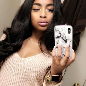 Meet your Posher, Briana